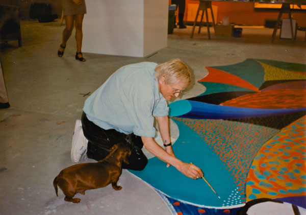 Hockney at his Hollywood studio, mid-80s (c) Paul Joyce