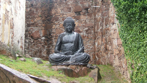 Messner-Sitting-Budha