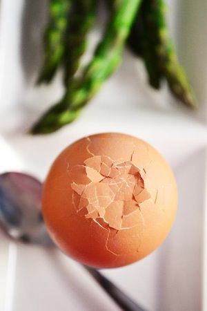 cracked-soft-boiled-egg