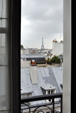 Pavillons des Lettres room view