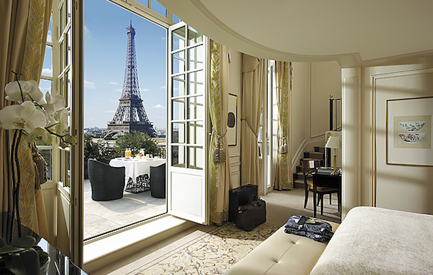 Shangr-La Paris suite