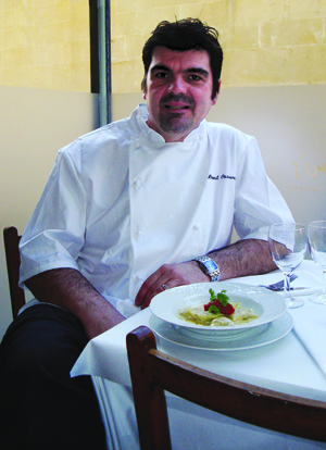 Chef Laurent Couvreur et petit raviolis escargot