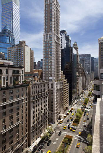 newyorkloewsregency2