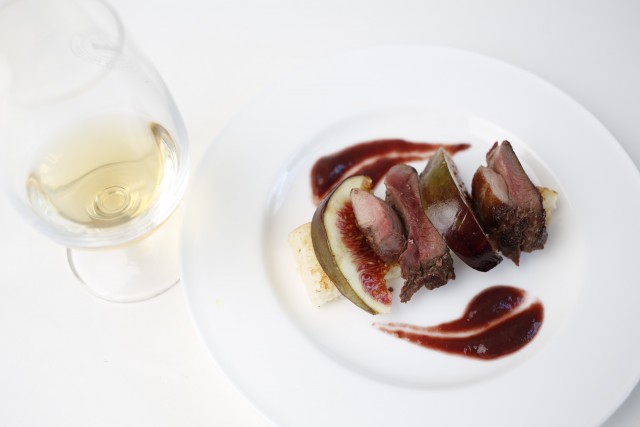 SMWS grouse, roasted and pureed figs, toasted brioche